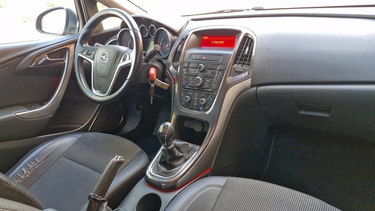 Opel Astra 1.7 CDTI 110CV 5 porte Cosmo