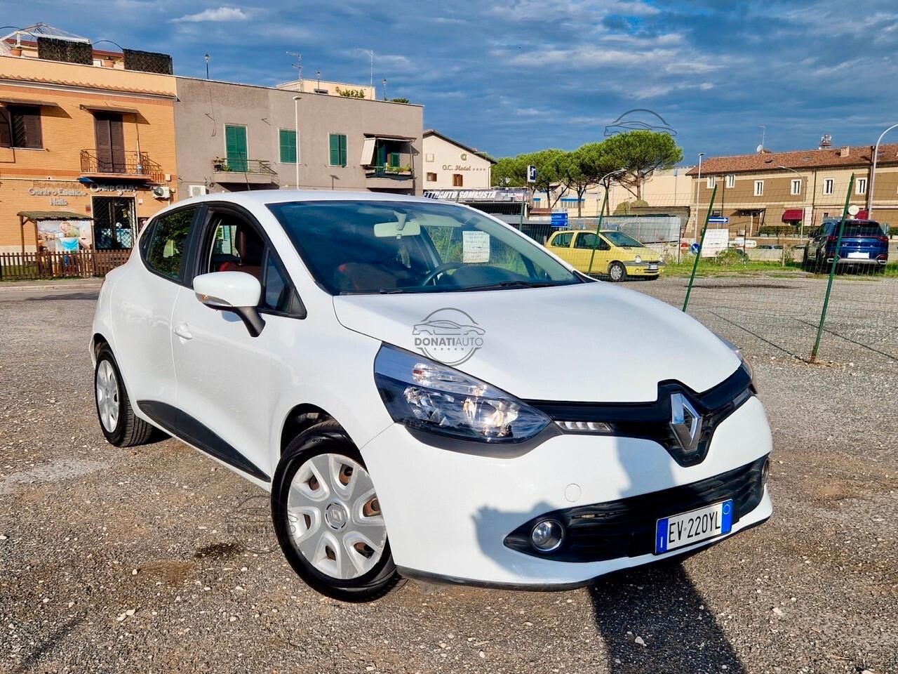 Renault Clio NEOPATENTATI