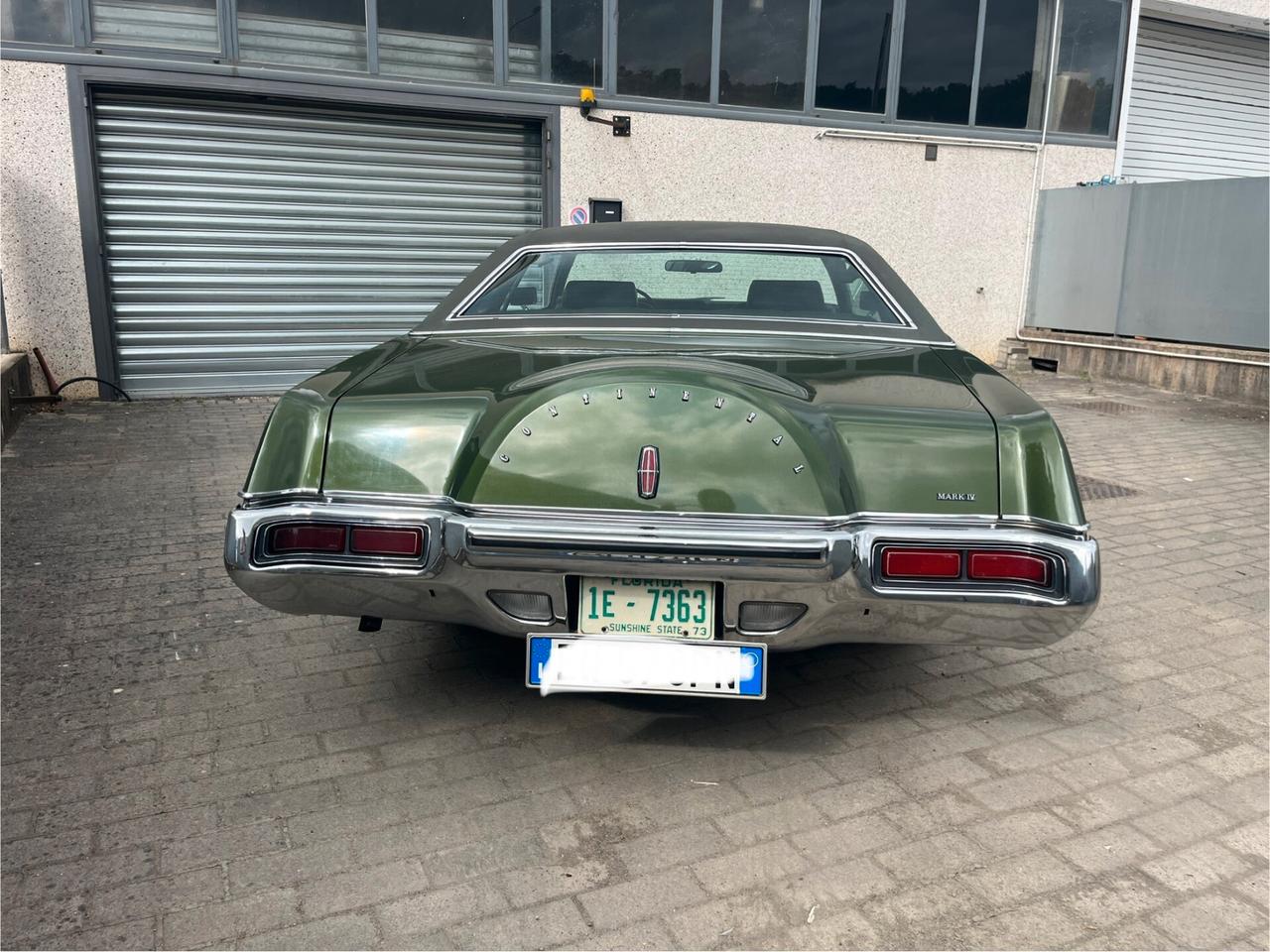 Lincoln Continental Mark IV