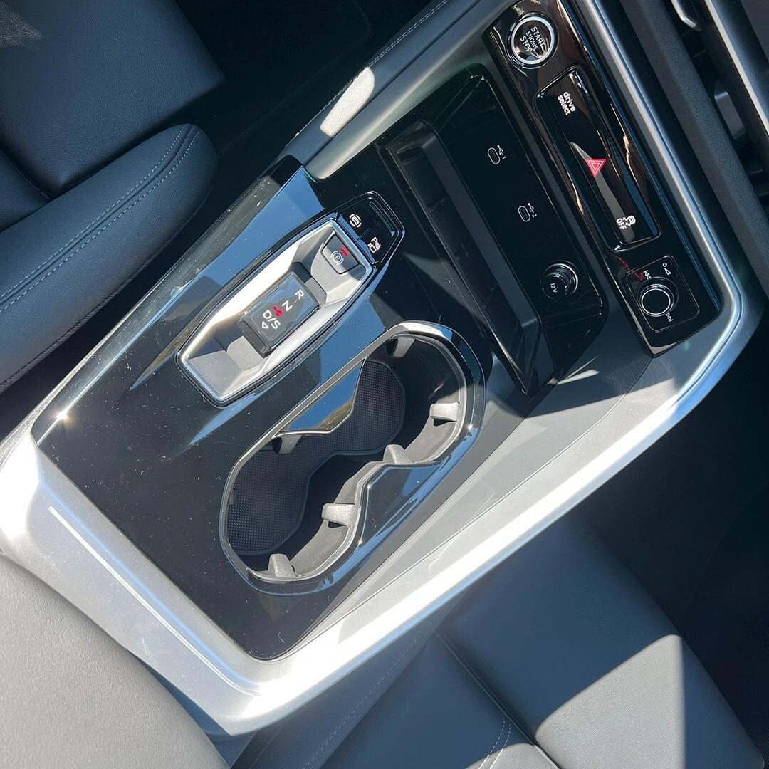 Audi Q5 SPB TDi tetto/cerchi21/ doppio display
