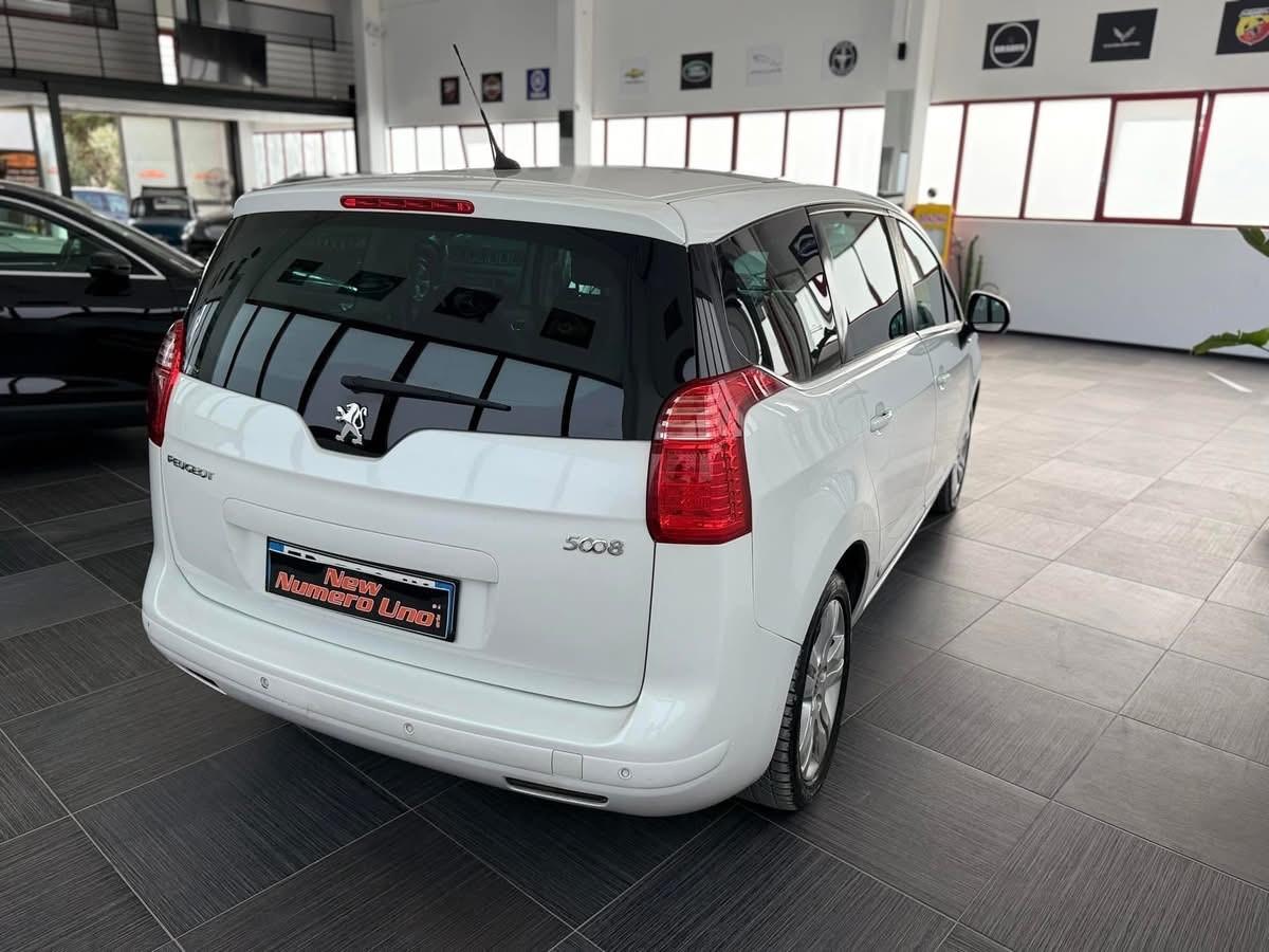 Peugeot 5008 2.0 HDI 150cv Allure 2011 5posti