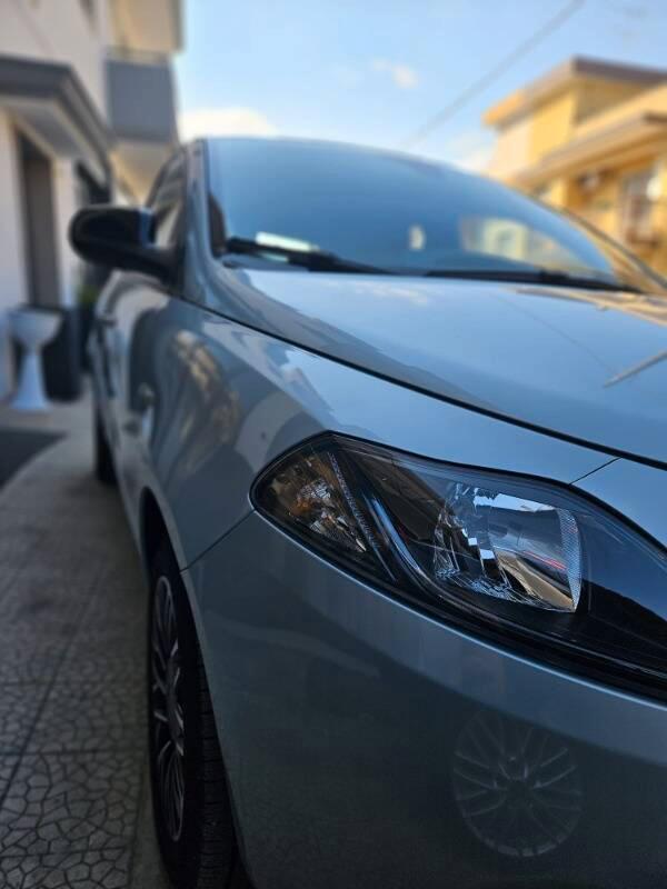 Lancia Ypsilon III 1.0 firefly hybrid Platino s&s 70cv
