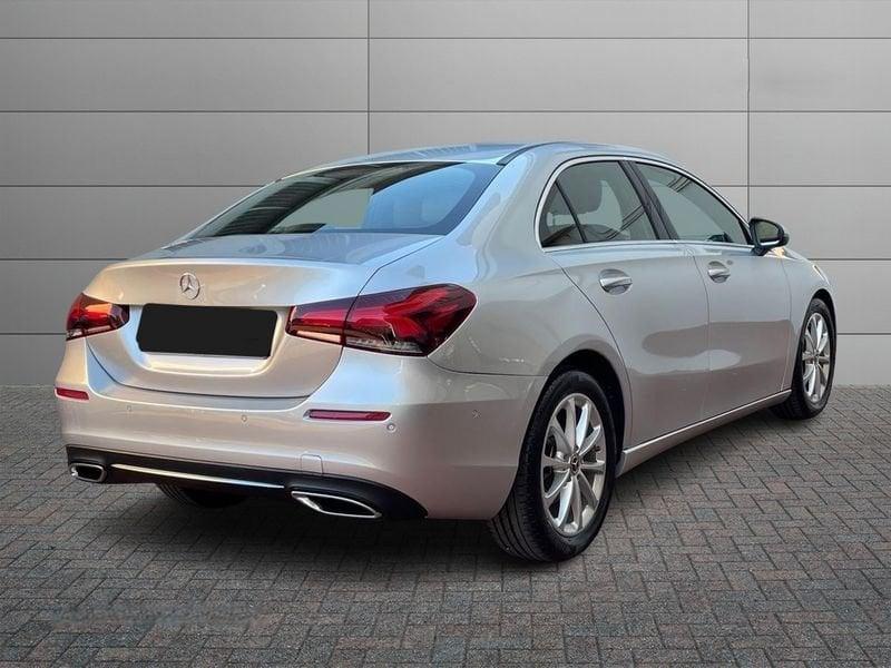 Mercedes-Benz Classe A A 180 d Sport auto
