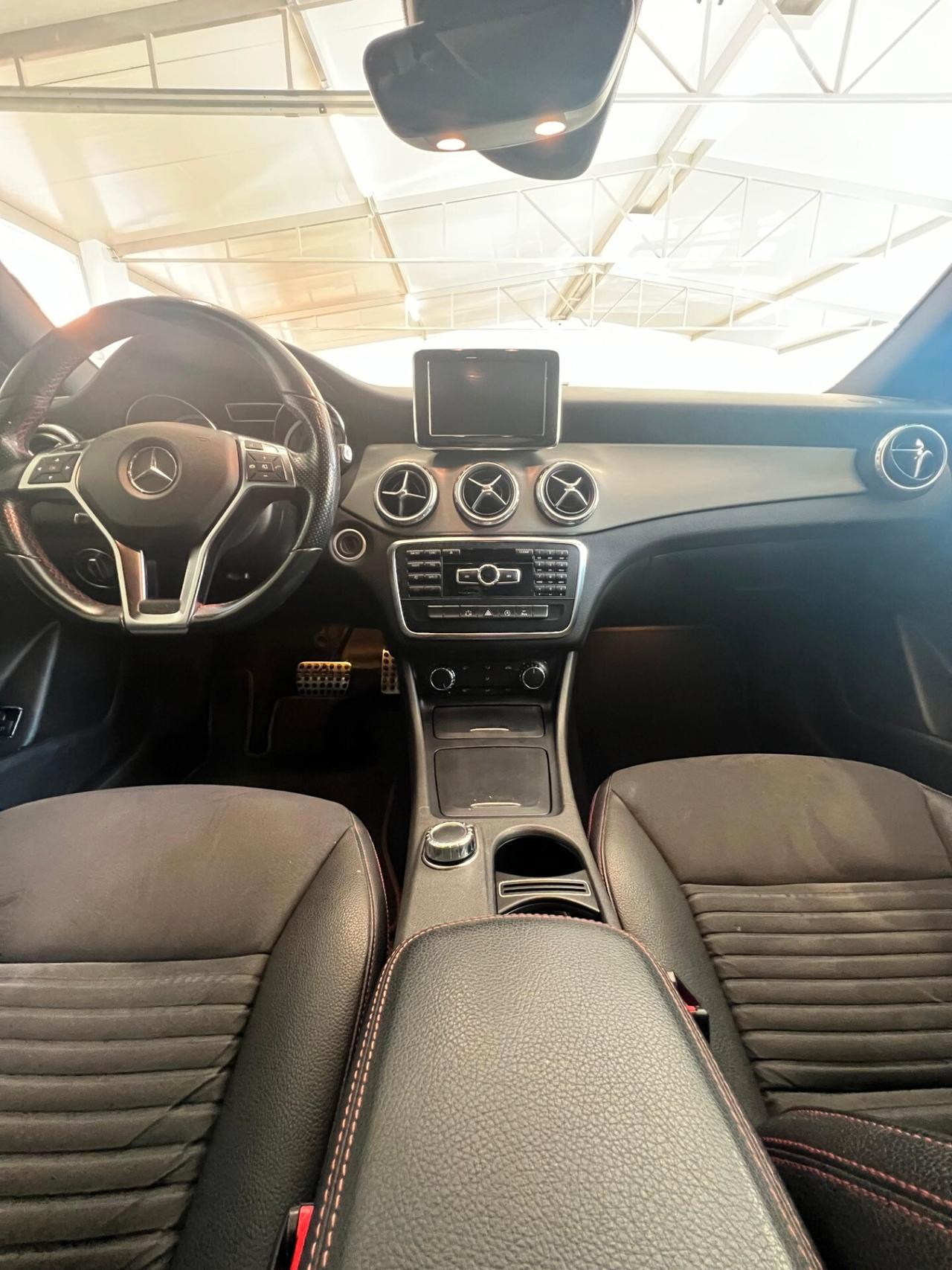 Mercedes-benz GLA 220 200 d Automatic Premium