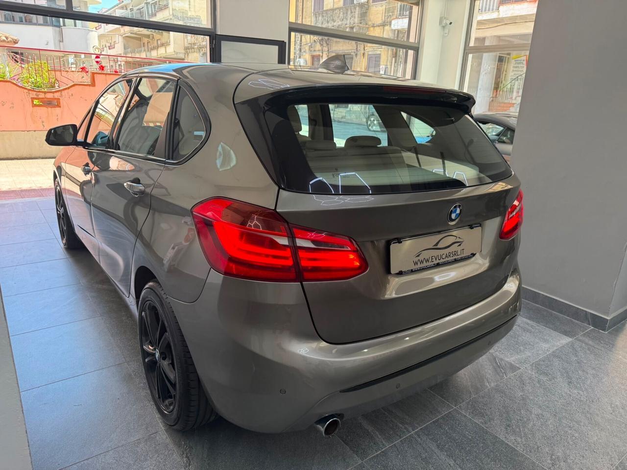 Bmw 2er Active Tourer 218d Luxury
