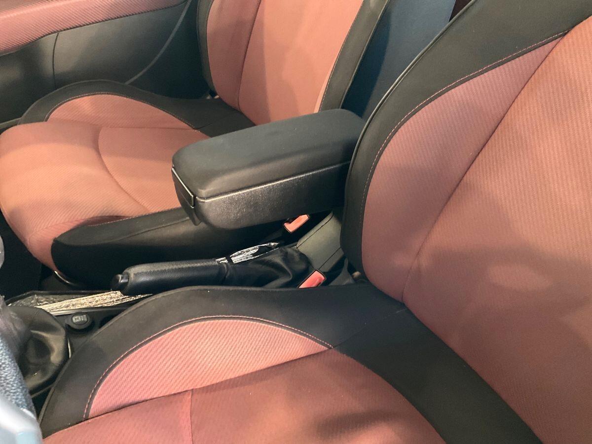 Alfa Romeo MiTo 1.6 JTDm 16V Distinctive Premium Pack