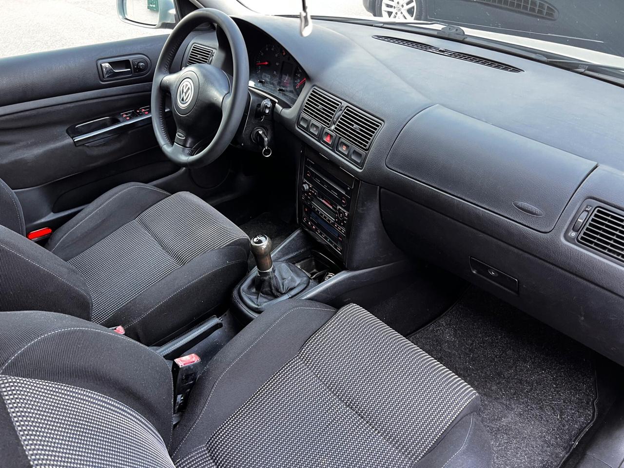 Volkswagen Golf GTI 1.8 turbo 20V 150cv