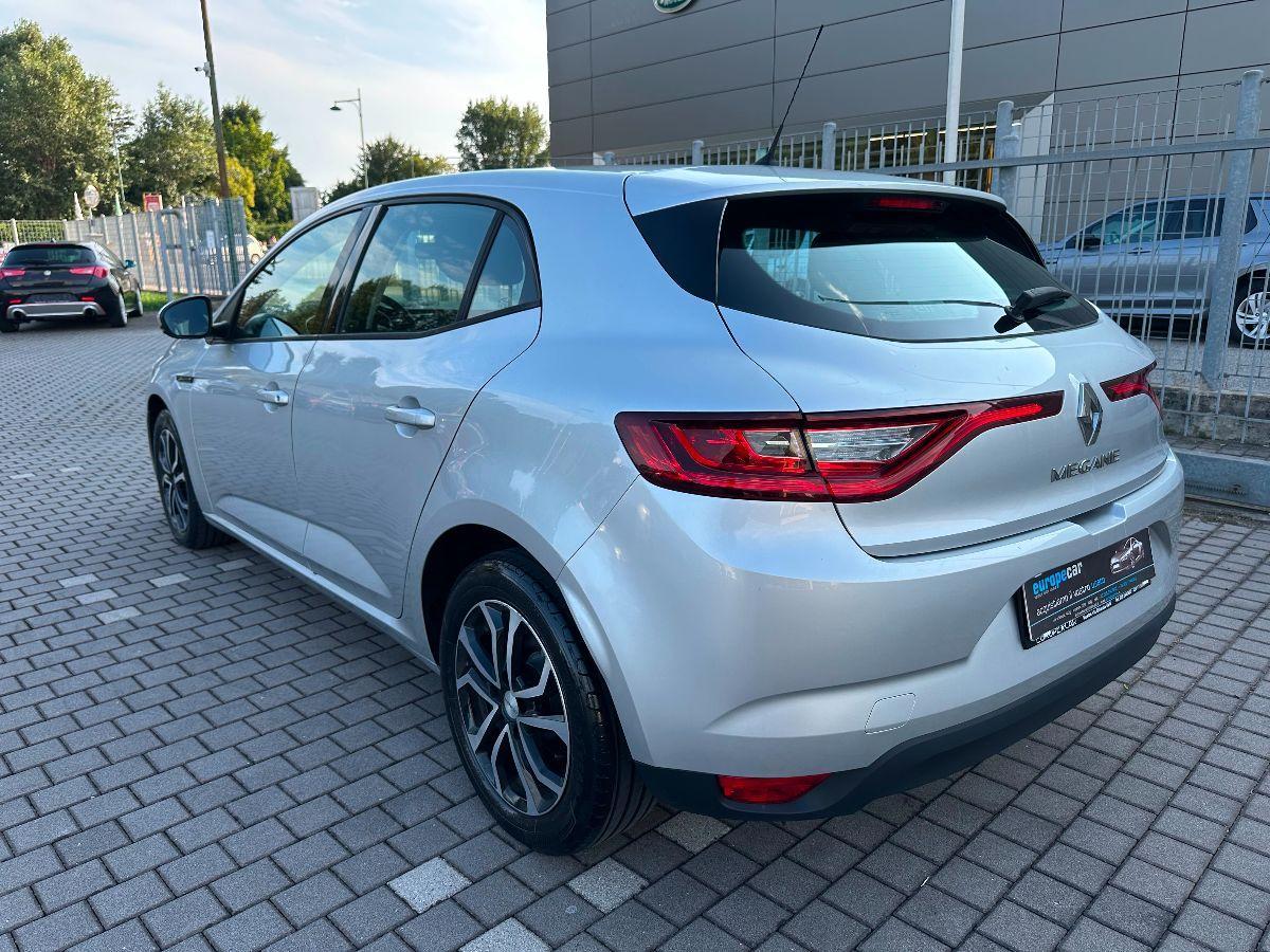 RENAULT - MÃ©gane - TCe Energy Zen