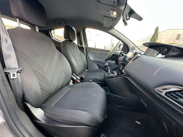 Lancia Ypsilon 1.0 FireFly 5porte S&S Hybrid Gold