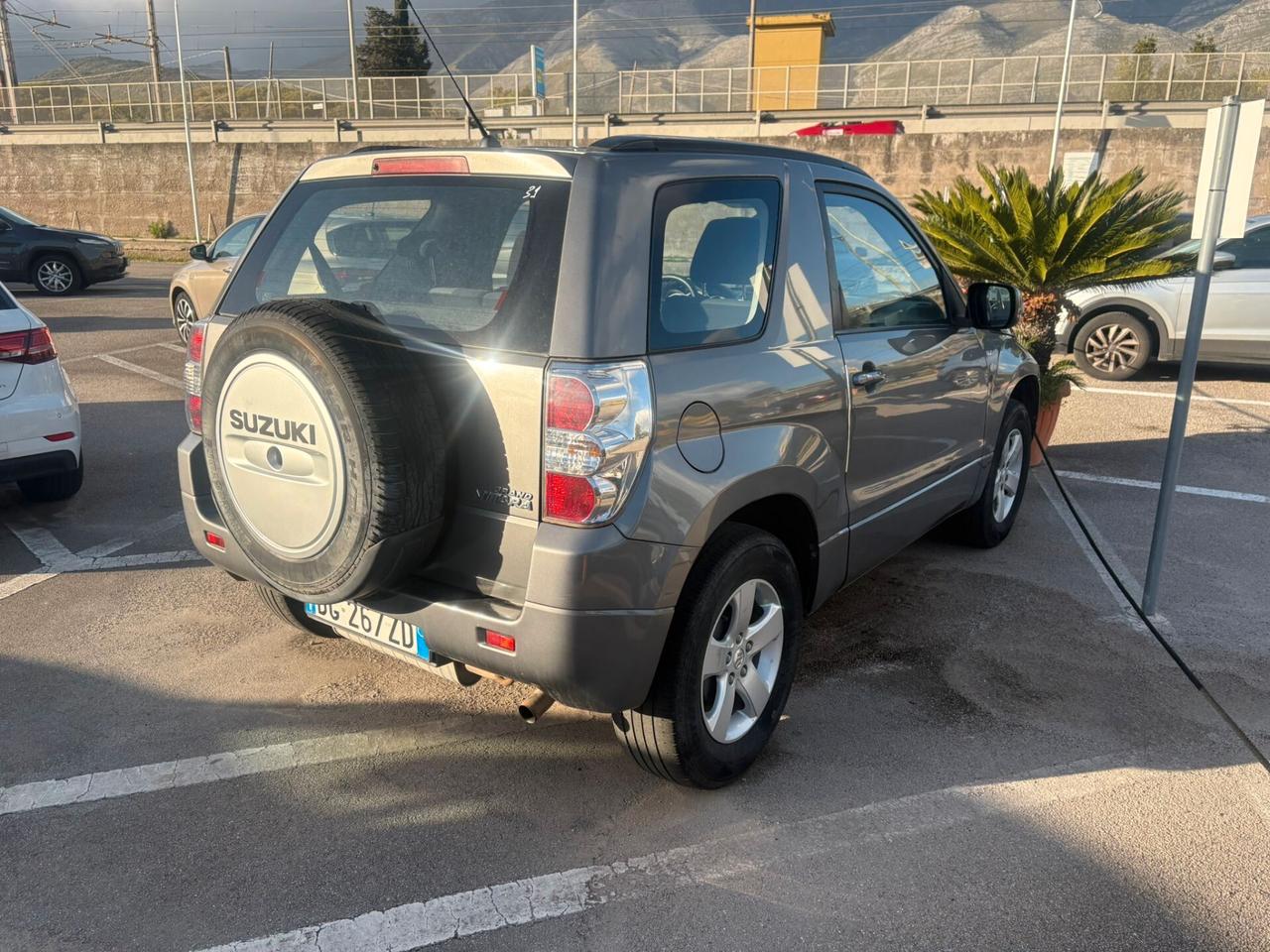 Suzuki Grand Vitara 1.9 DDiS 3 porte
