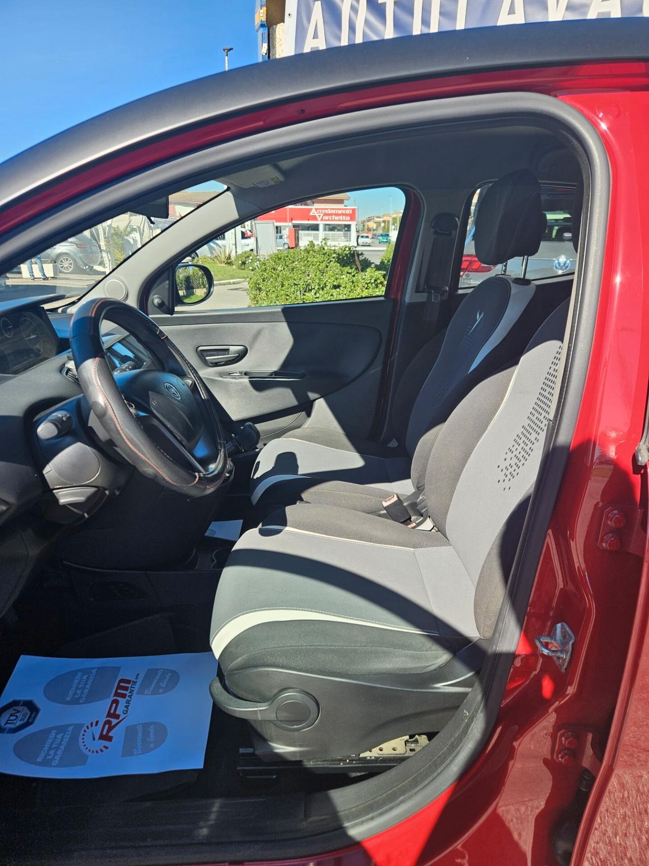 Lancia Ypsilon 1.2 69 CV 5 porte GPL Ecochic Gold