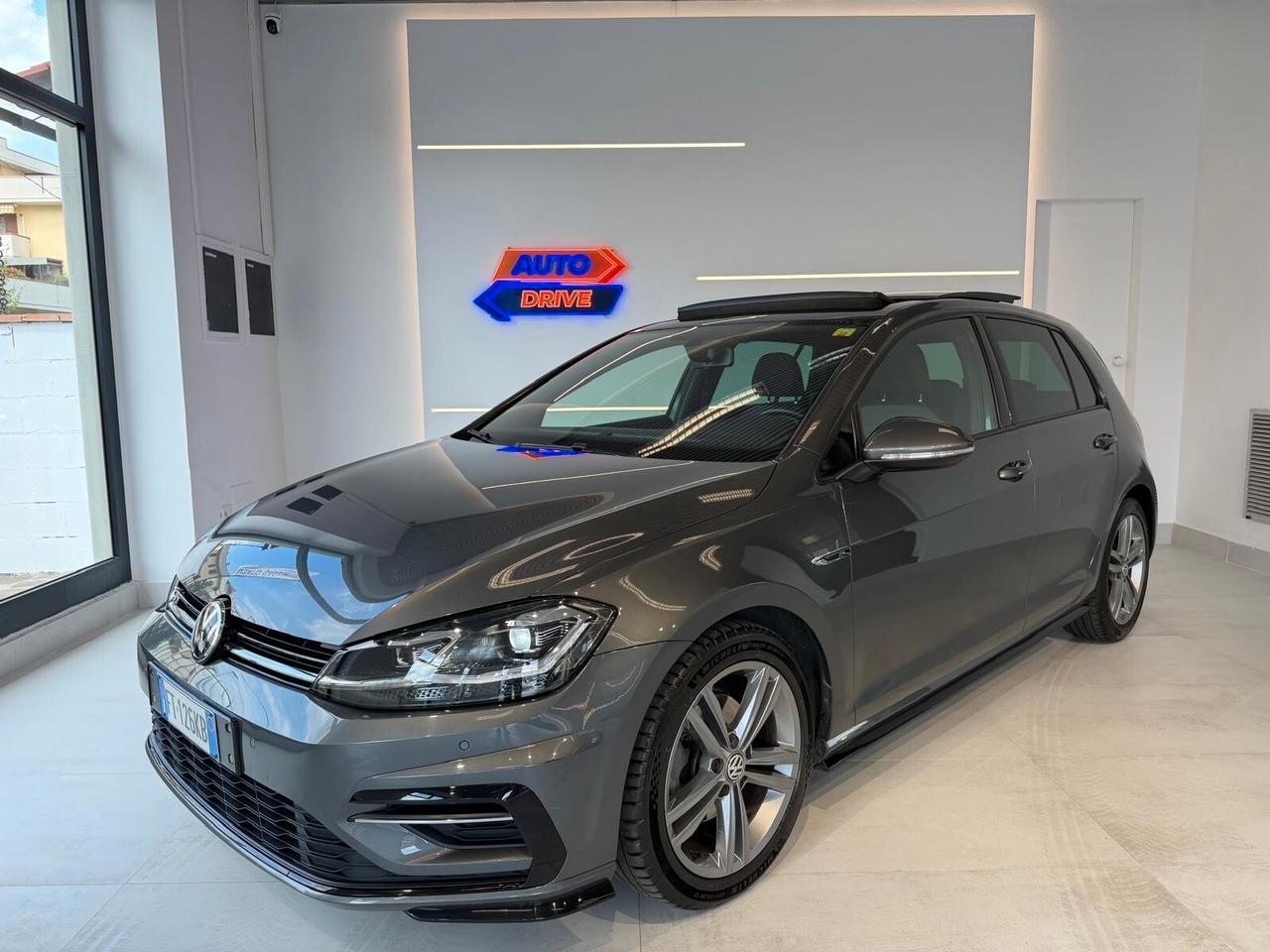 Volkswagen Golf 1.6 TDI R-LINE FULL OPTIONAL