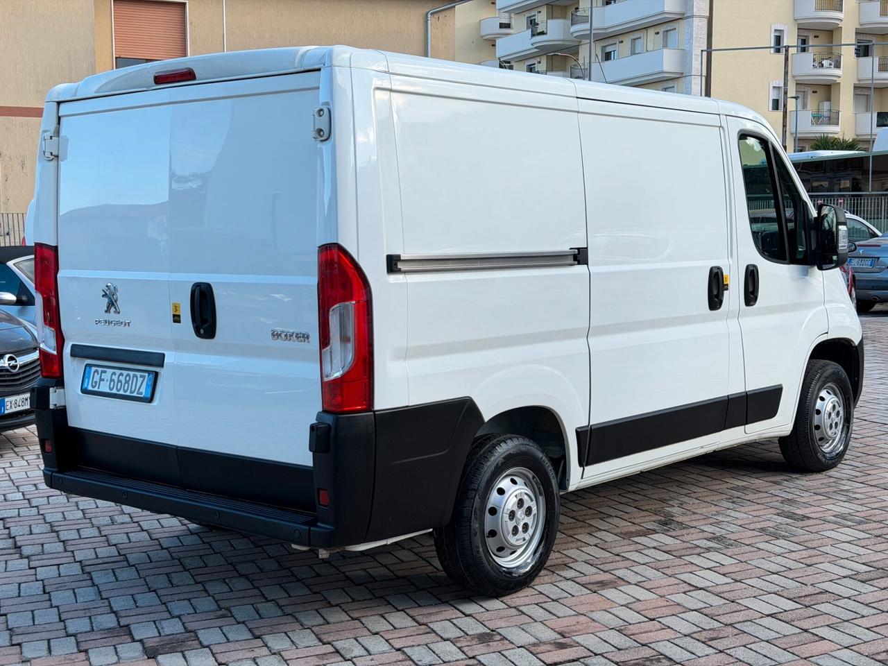 Peugeot Boxer 328 2.2 BlueHDi 120 S&S PC-TN Furgone