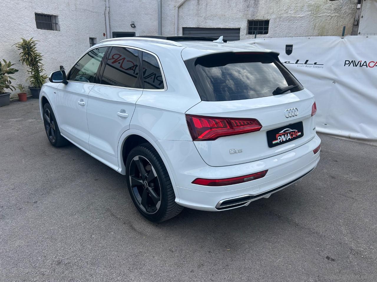 AUDI Q5 40 TDI 204CV qu. S tr. S line plus
