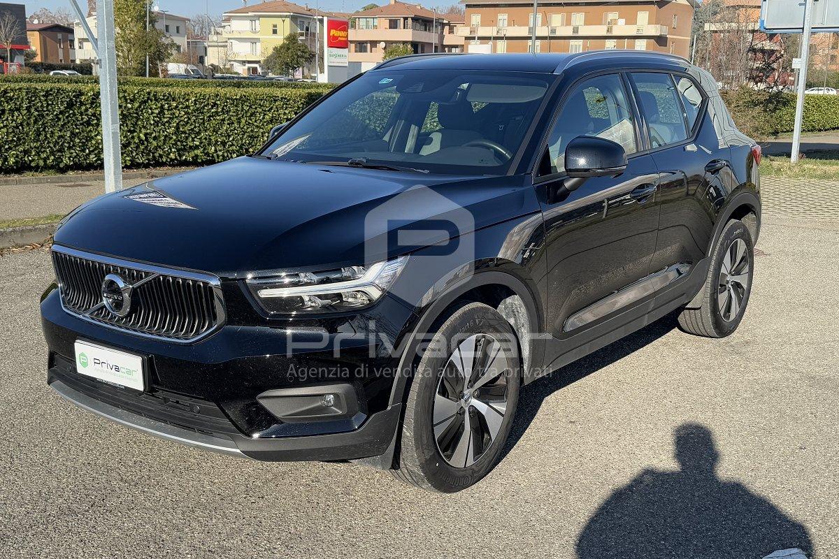 VOLVO XC40 T2 Momentum Pro
