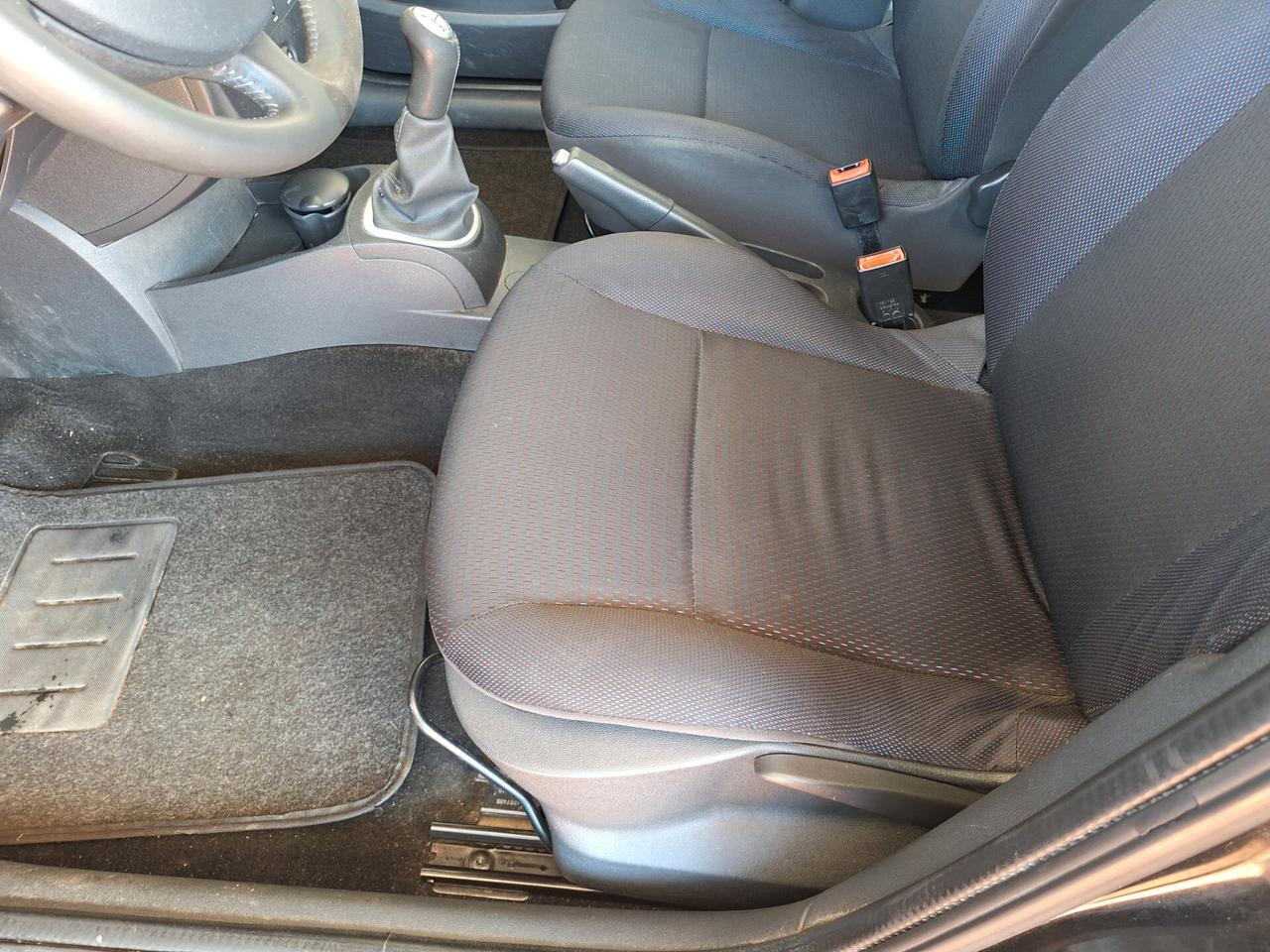 Renault Clio 1.2 16V 5 porte Dynamique