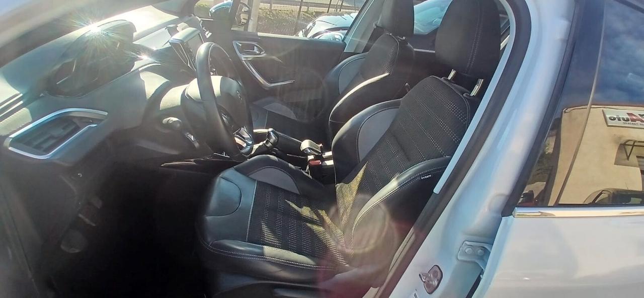 Peugeot 2008 BlueHDi 100 Allure - 2016