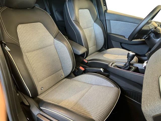 RENAULT Clio 1.0 TCe Techno