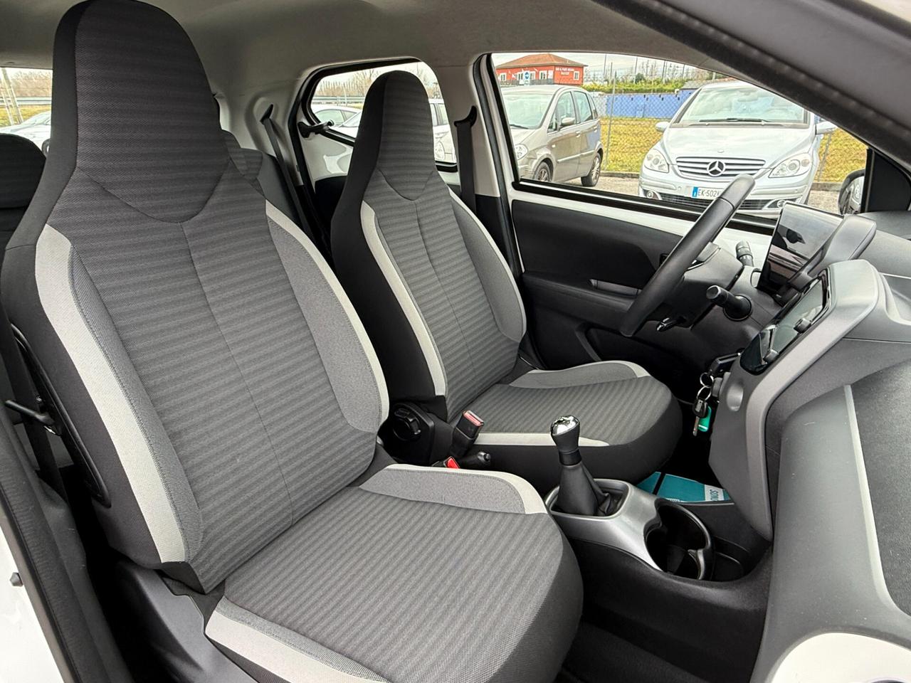 Toyota Aygo 1.0 VVT-i 72 CV 5 porte x-business