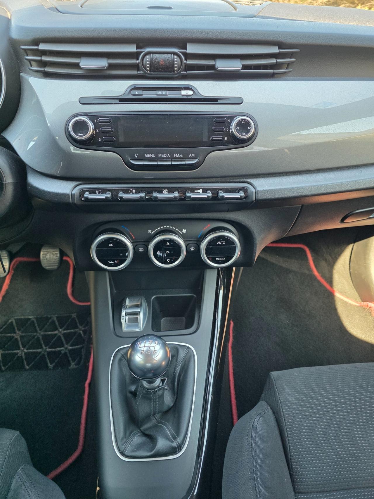 Alfa Romeo Giulietta 1.6 JTDm-2 105 CV Distinctive