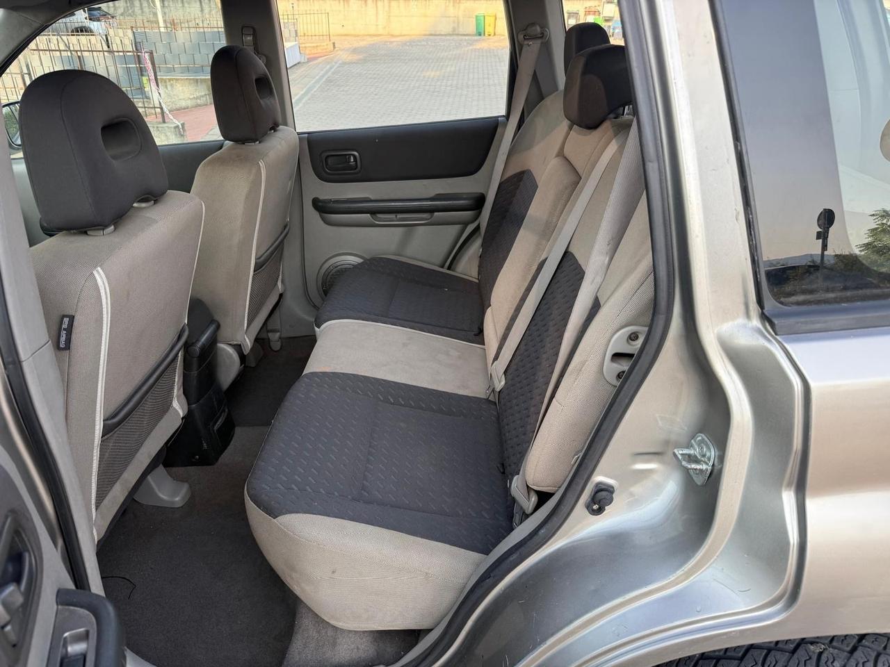 Nissan X-Trail 2.2 dCi Elegance