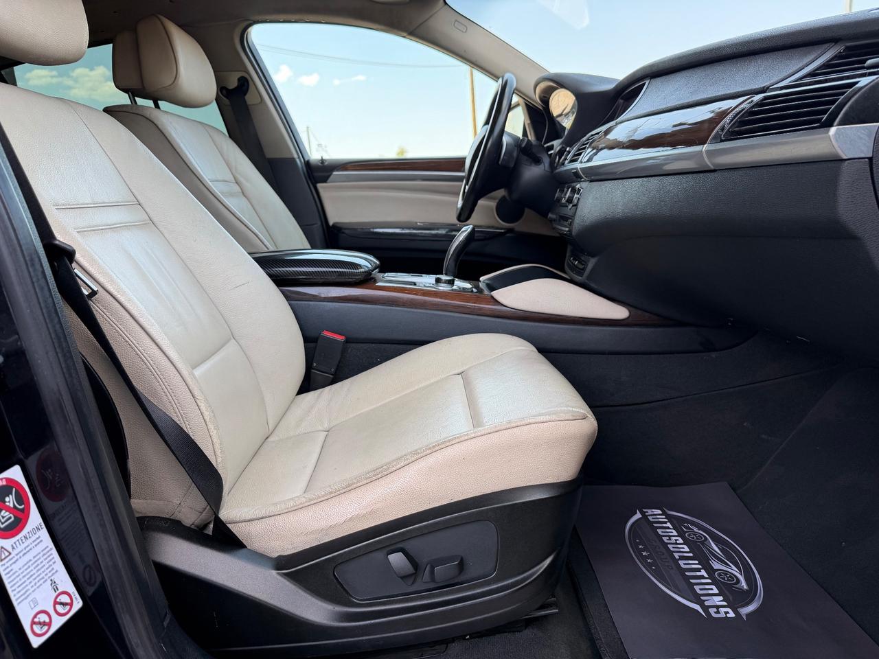 BMW X6 xDrive35d Futura Total black