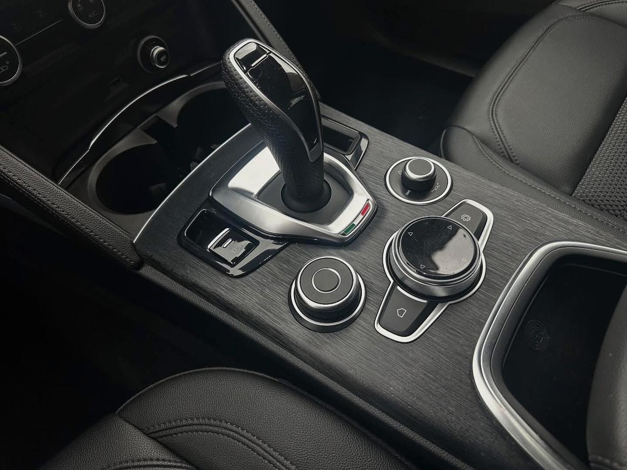 Alfa Romeo Stelvio 2.2 Turbodiesel 190 CV AT8 RWD Executive