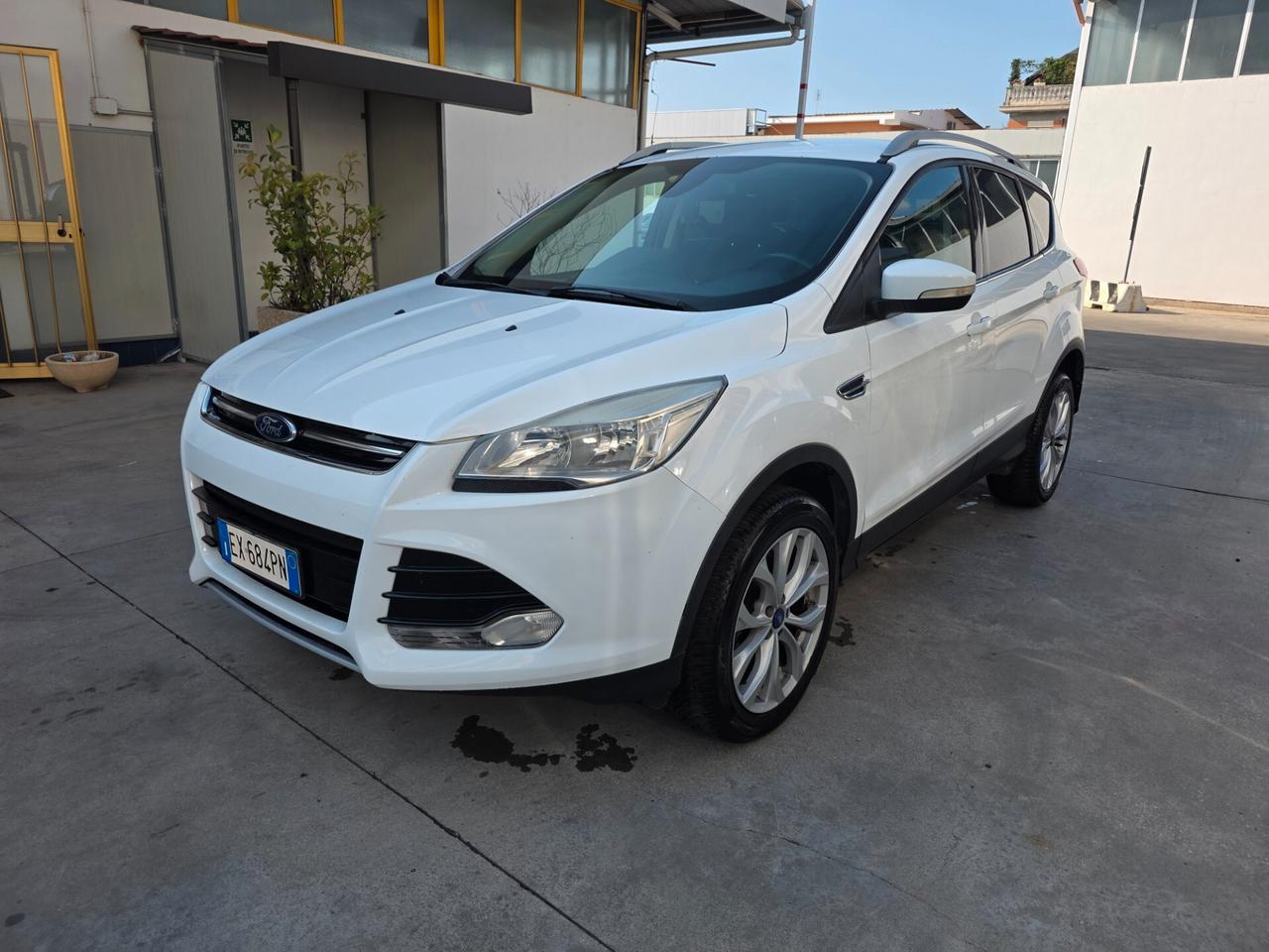 Ford Kuga 2.0 TDCI 4x4 Powershift Business FULL...
