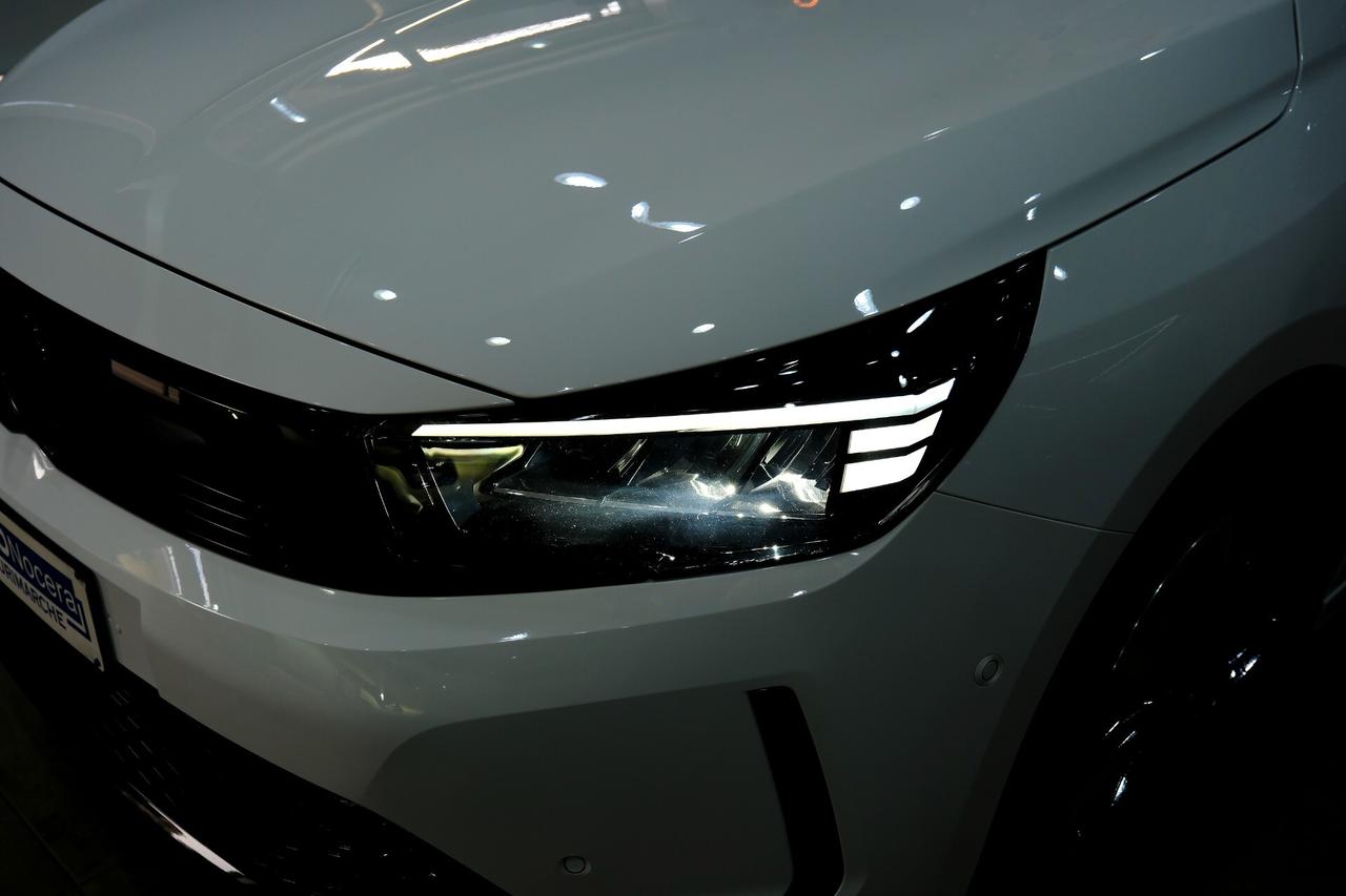 Opel Corsa 1.2 TURBO 100cv GS Line