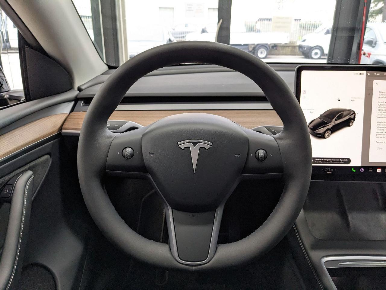 Tesla Model Y 440 cv Long Range Dual Motor Tetto Cruise adattivo