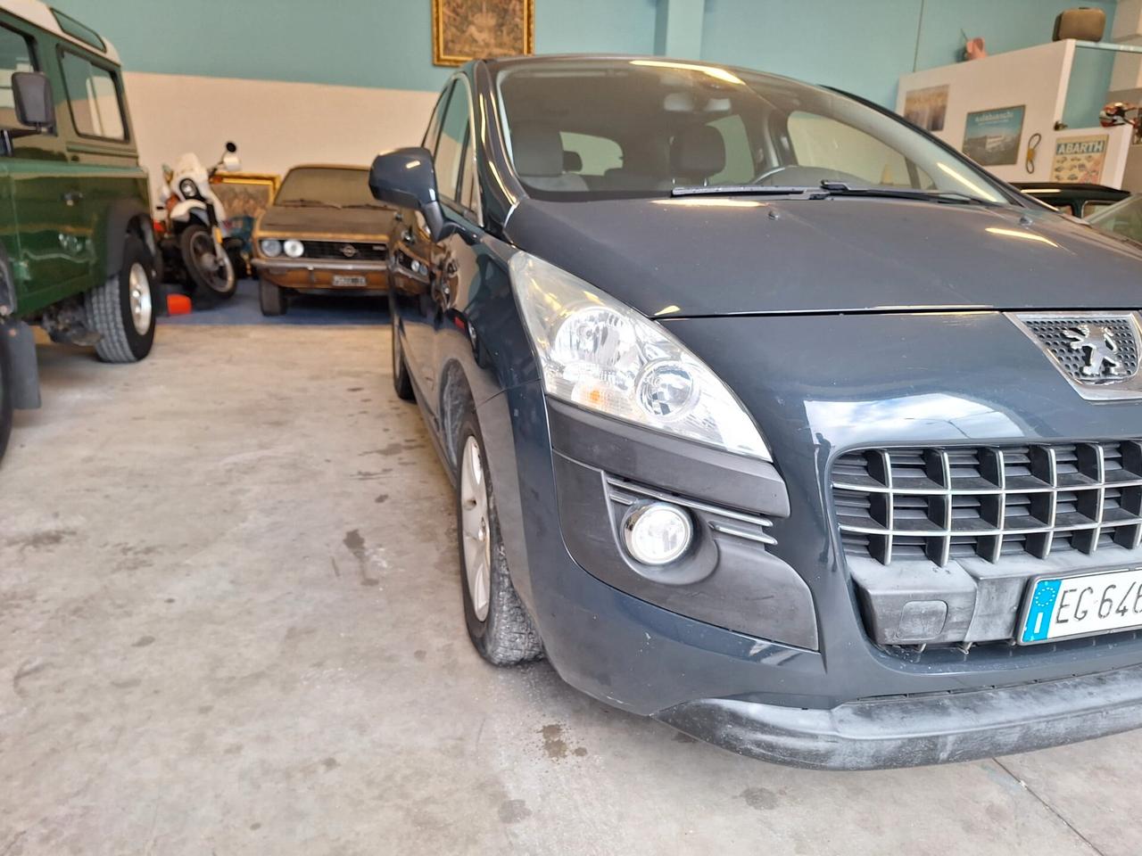 Peugeot 3008 1.6 e-HDi 112CV cambio robotizzato S.&S. Business