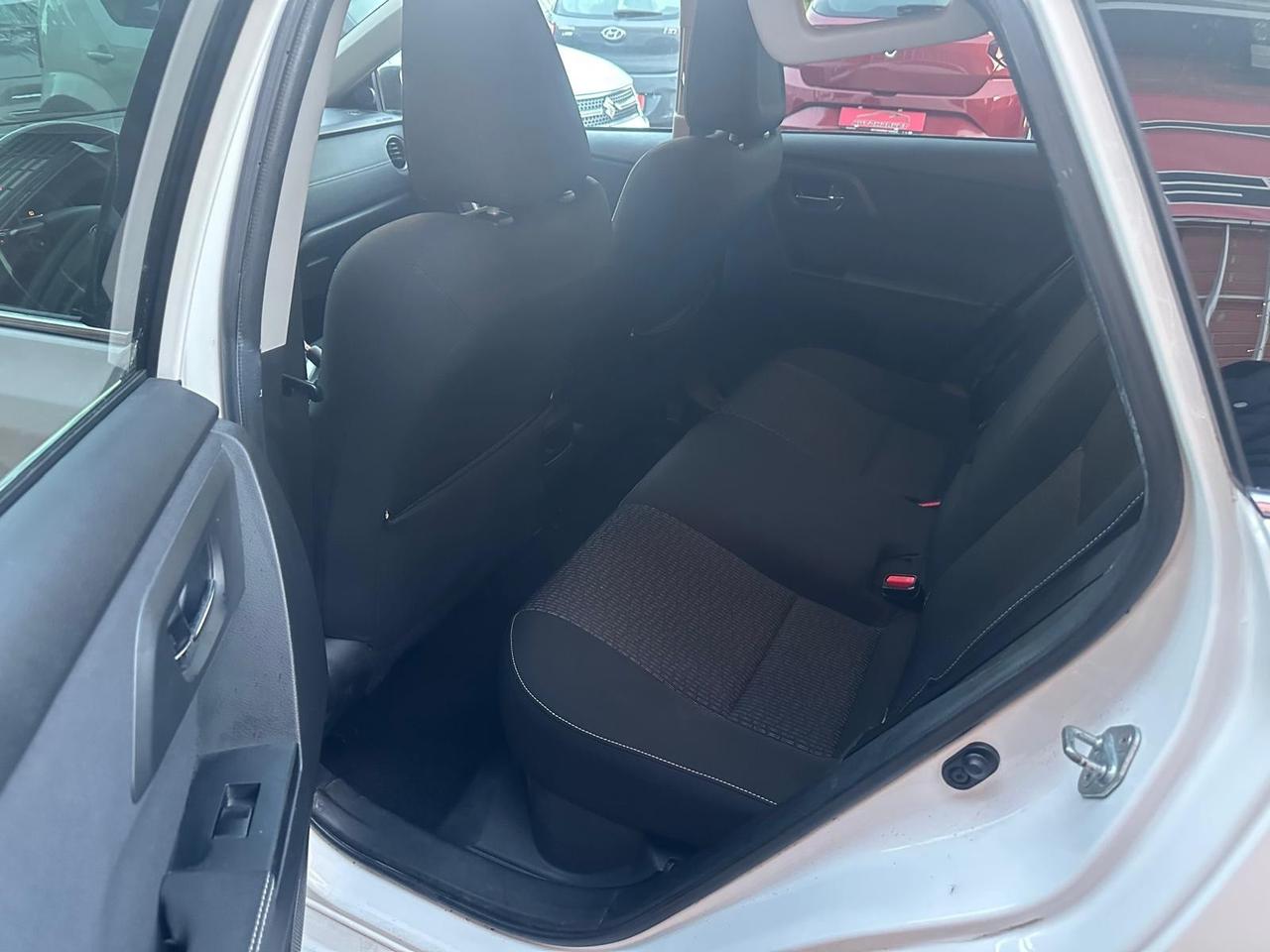 Toyota Auris Touring Sports 1.8 Hybrid Lounge