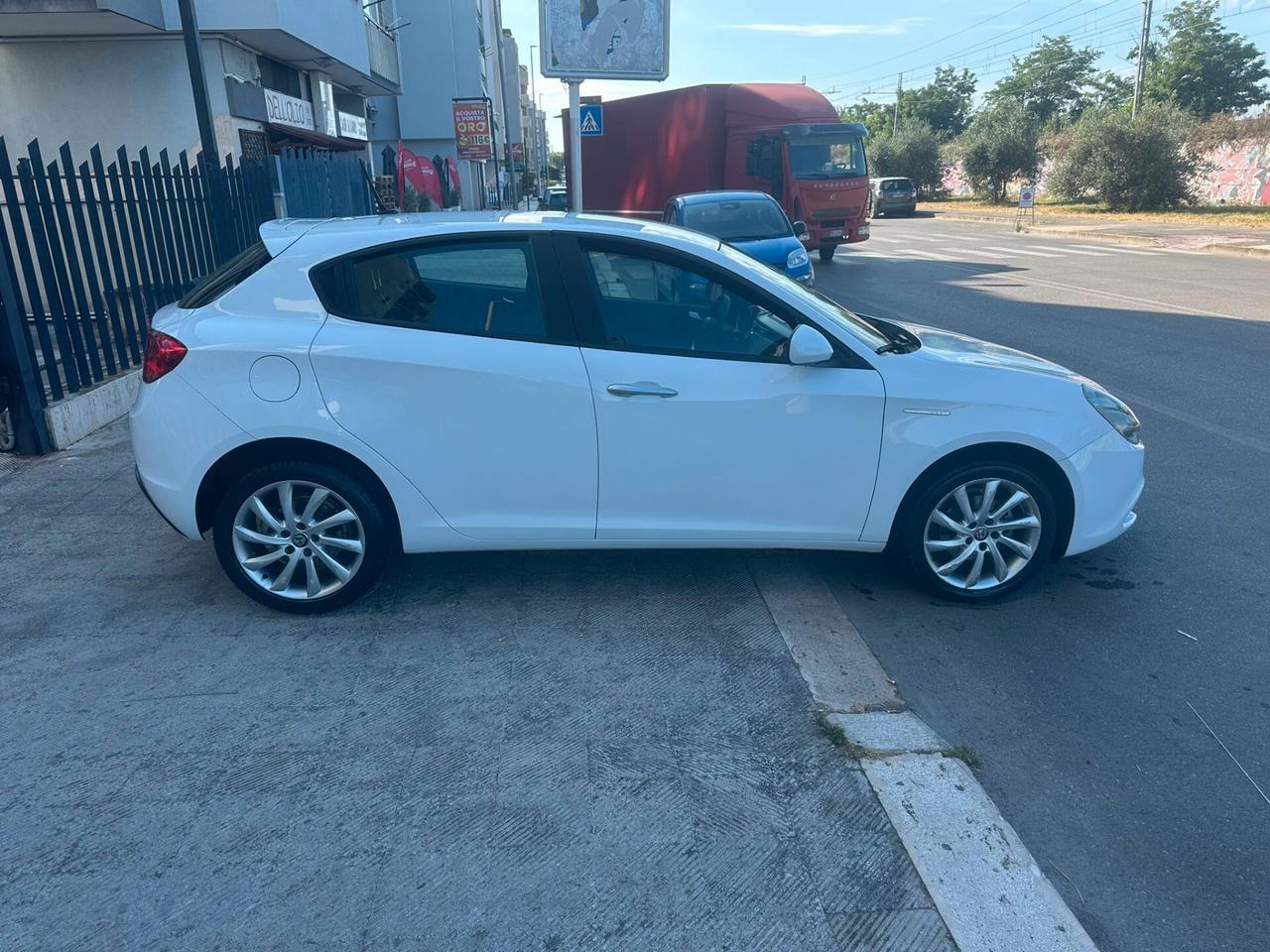 Alfa Romeo Giulietta 1.6 JTDm 120 CV Super