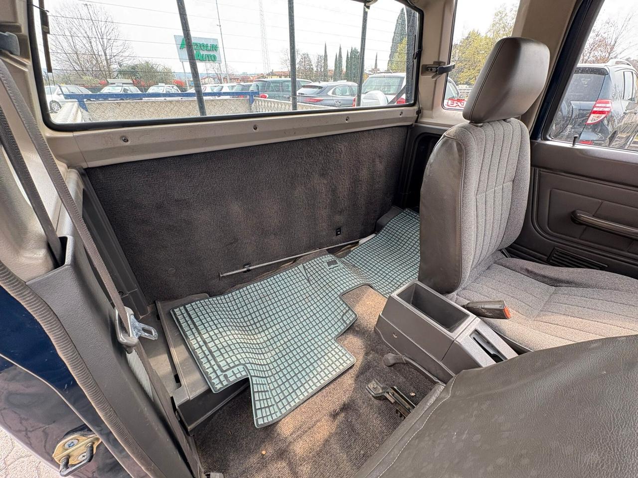 NISSAN KING CAB 2/P CASSONATO PORTATA 10 QUINTALI