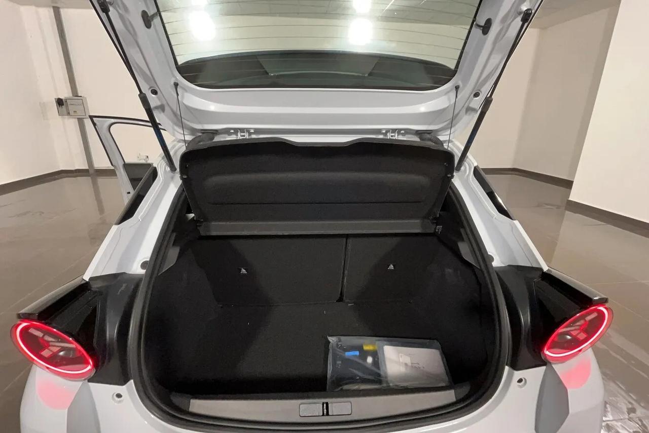 Lancia Ypsilon Hybrid e-DCT KM 0