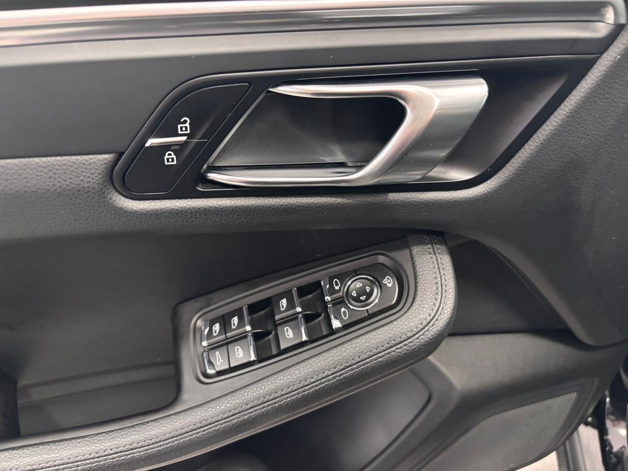 PORSCHE MACAN 2.0 PDK TETTO-NAVI-LED