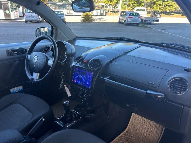 VOLKSWAGEN New Beetle 1.6