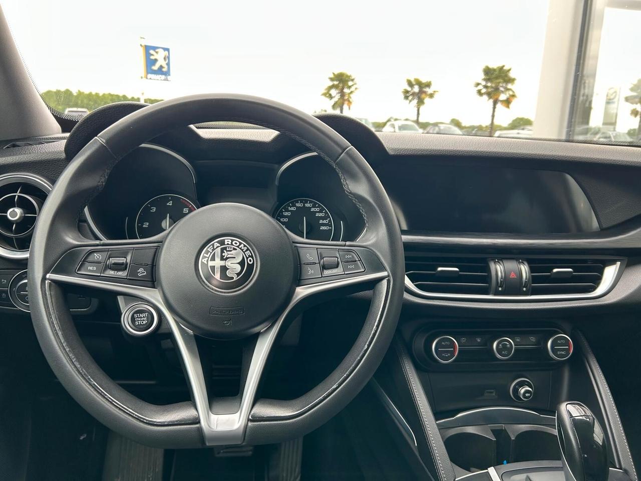 Alfa Romeo Stelvio BUSINESS 2.2 Turbodiesel AT8 Q4 EXECUTIVE