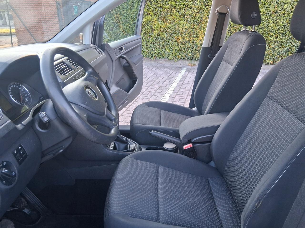 Volkswagen Caddy 2.0 TDI 102 CV Trendline..CELL 320 147 1147 WUATSAPP.