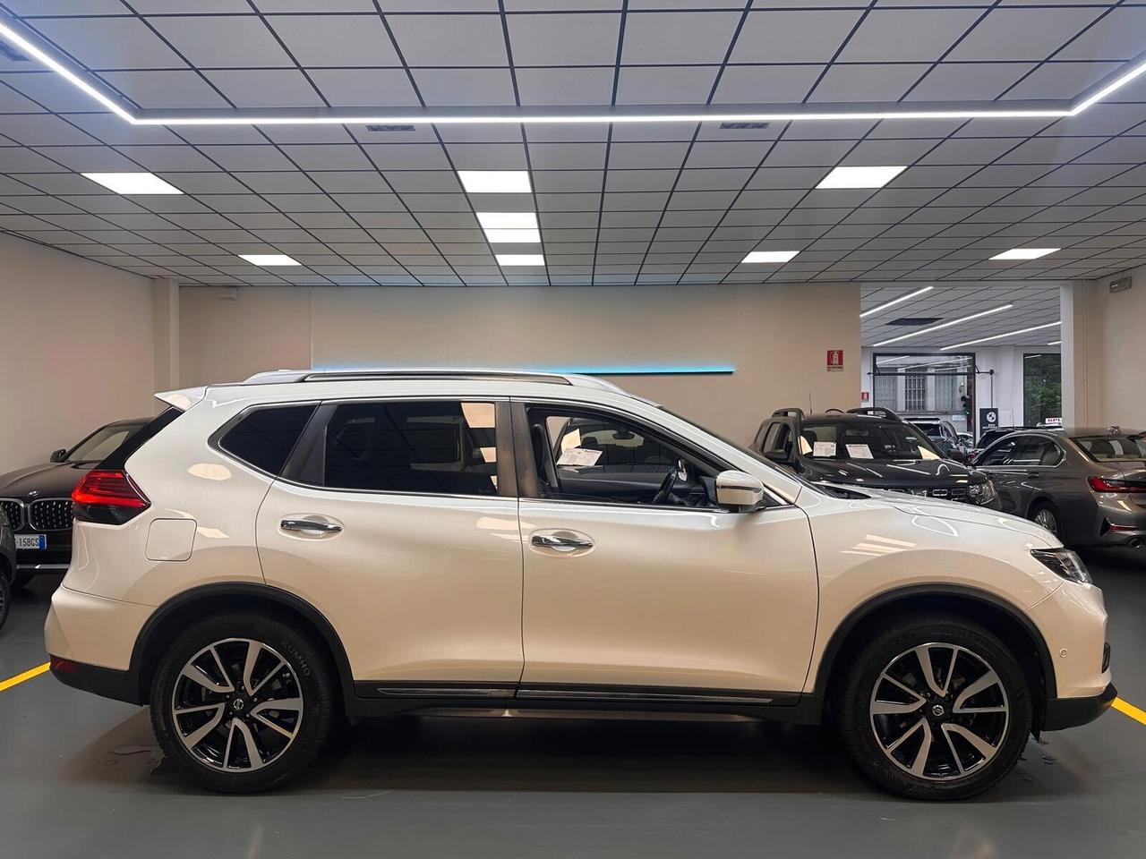 Nissan X-Trail 1.6 dci Tekna 4wd * FULL-OPTIONAL *