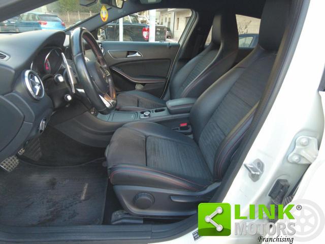MERCEDES-BENZ GLA 220 4MATIC Premium AMG Night Edition 4matic