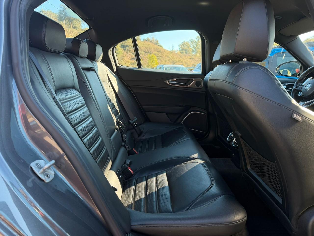 Alfa Romeo Giulia 2.2 Turbodiesel 210 CV AT8 AWD Q4 Veloce