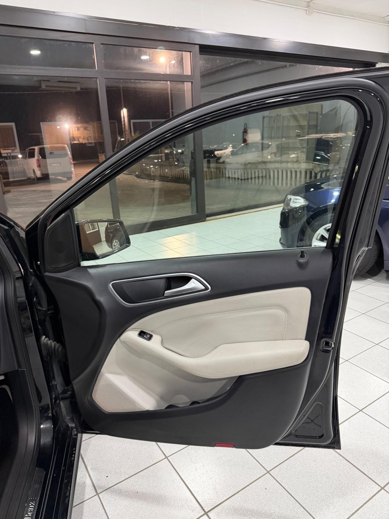 Mercedes-benz B 200 CDI Premium