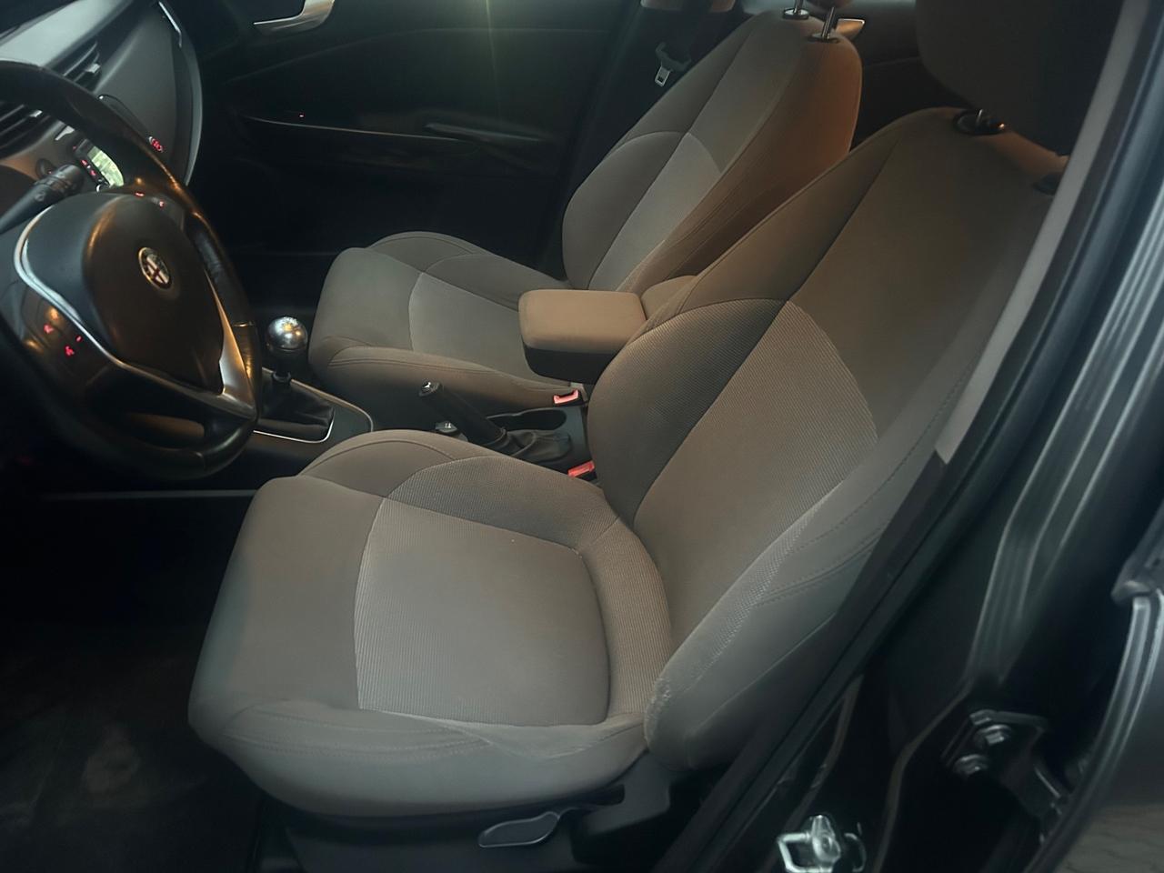 Alfa Romeo Giulietta 1.6 JTDm-2 120 CV Exclusive