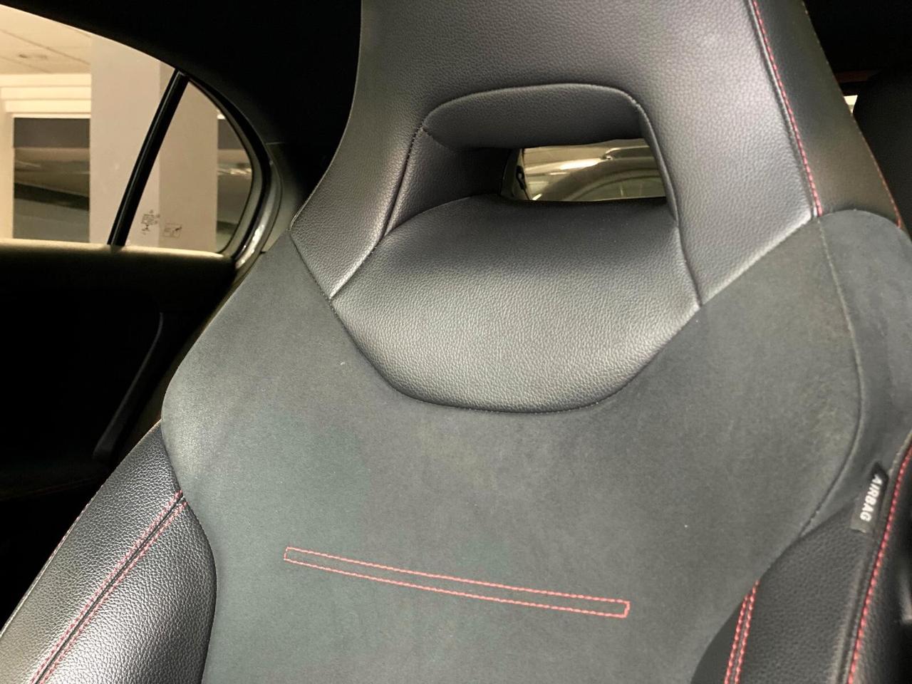 Mercedes Classe A 180d Auto Premium AMG 18" MBUX LED