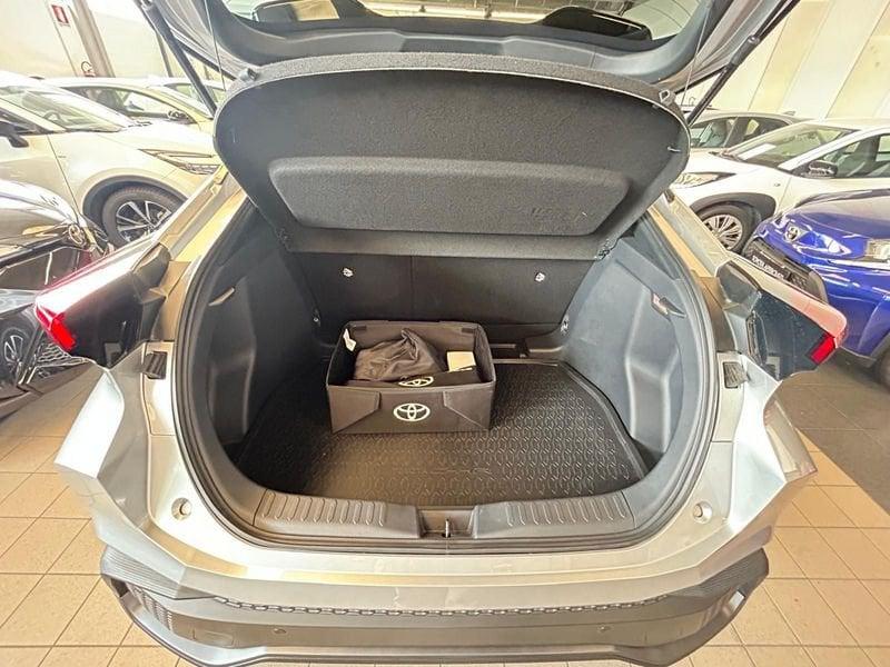 Toyota C-HR 1.8 HV E-CVT Trend