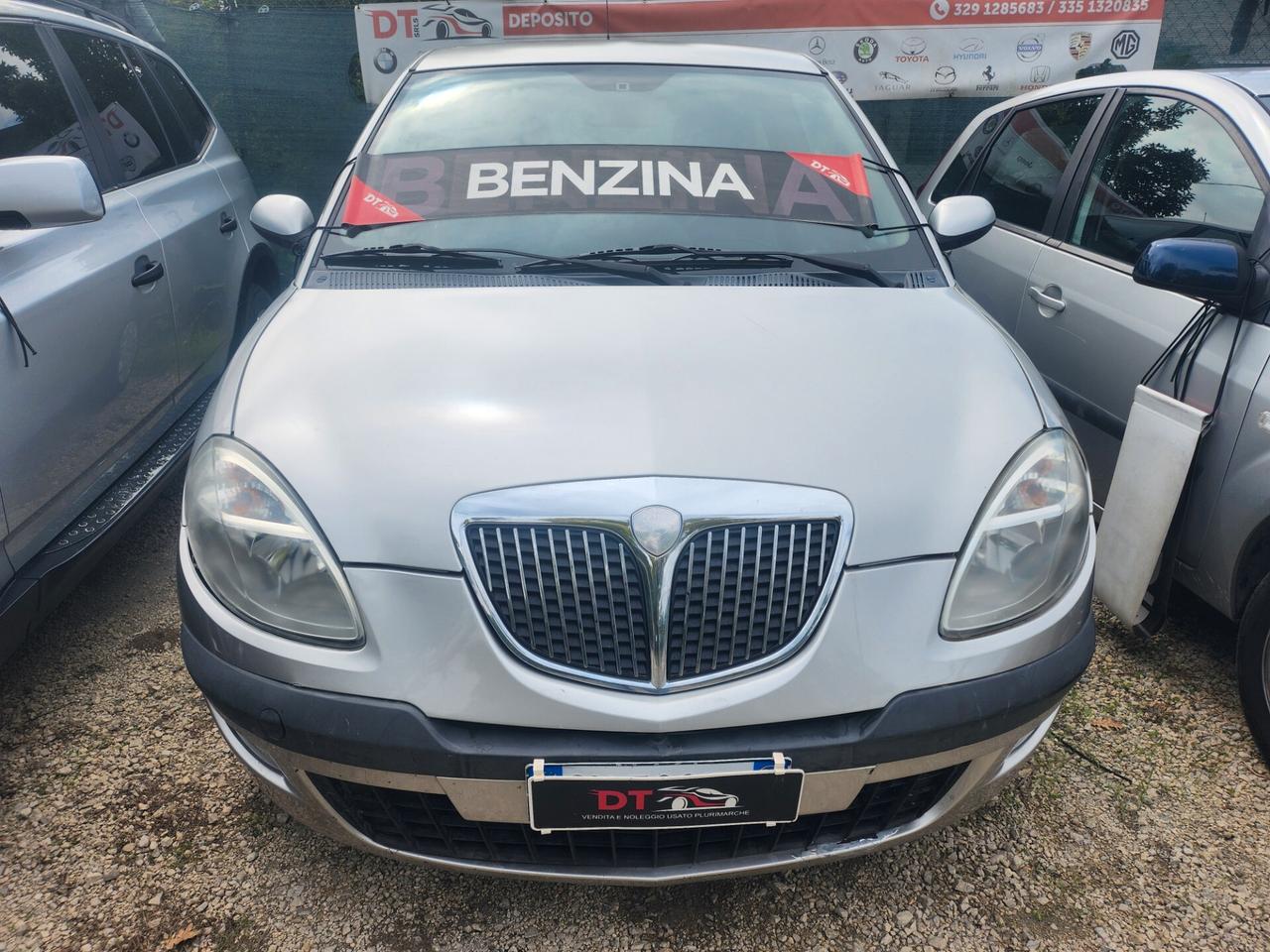 Lancia Ypsilon 1.2 BENZINA NEOPATENTATI