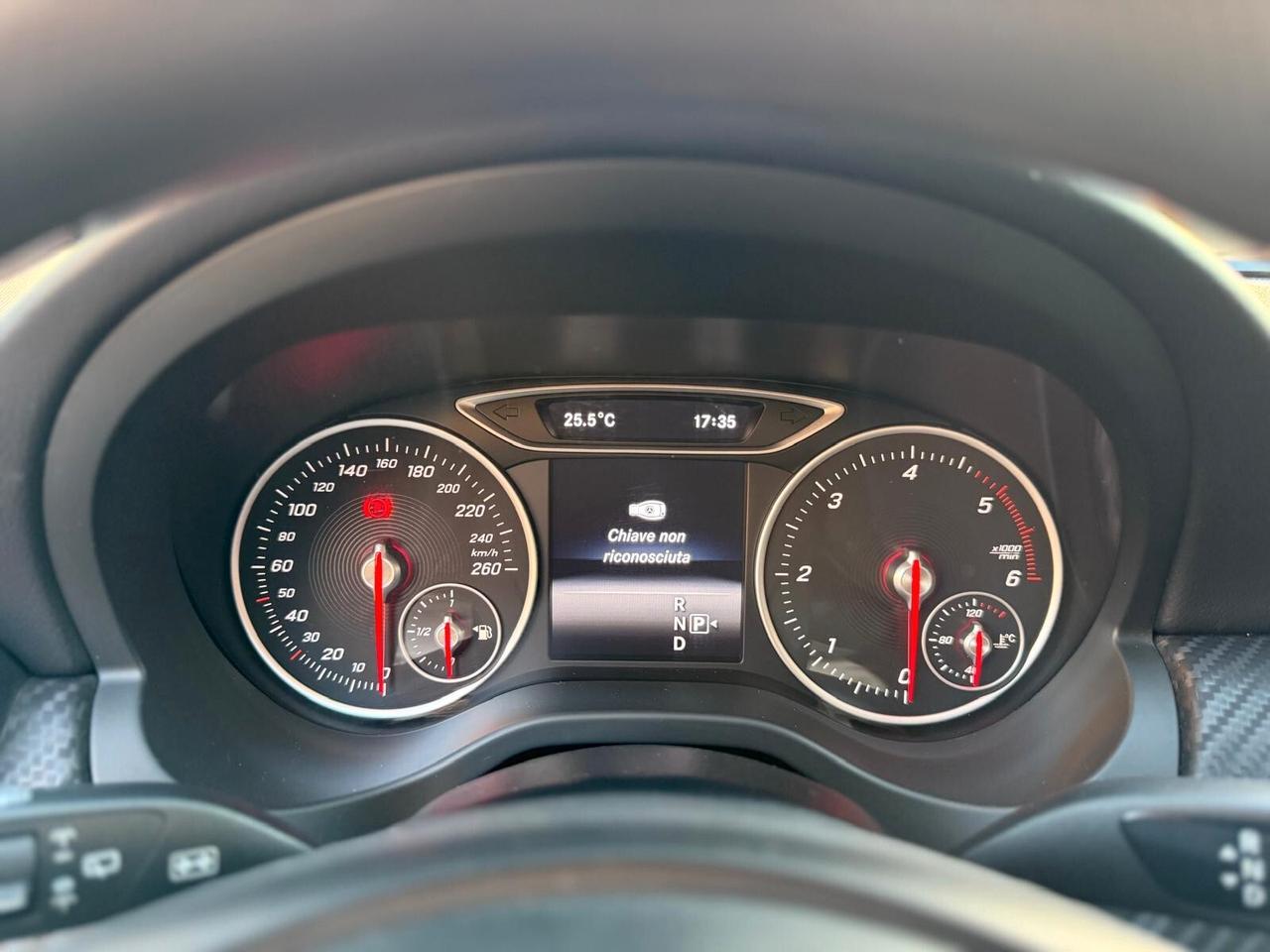 GLA 180d Automatic Premium UNICO PROPRIETARIO