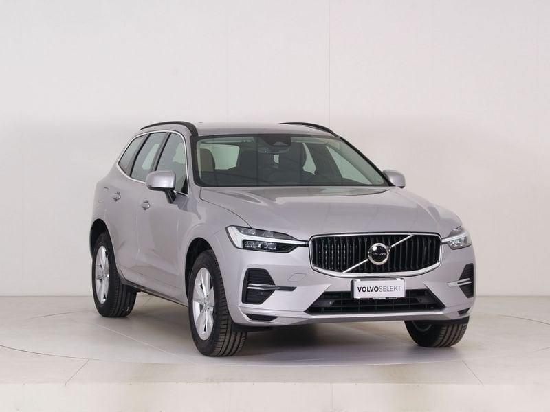 Volvo XC60 B4 (d) automatico Core **Trazione Anteriore**