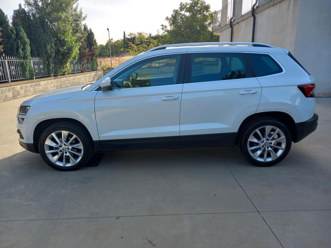 Skoda Karoq 1.6 TDI SCR Executive full